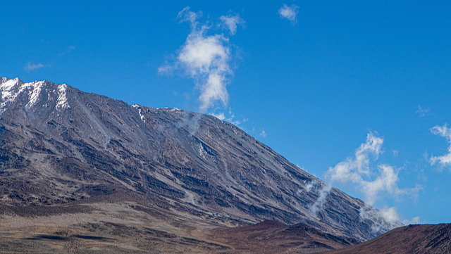 Climbing Mount Kilimanjaro for Sunflowers children hospice photo