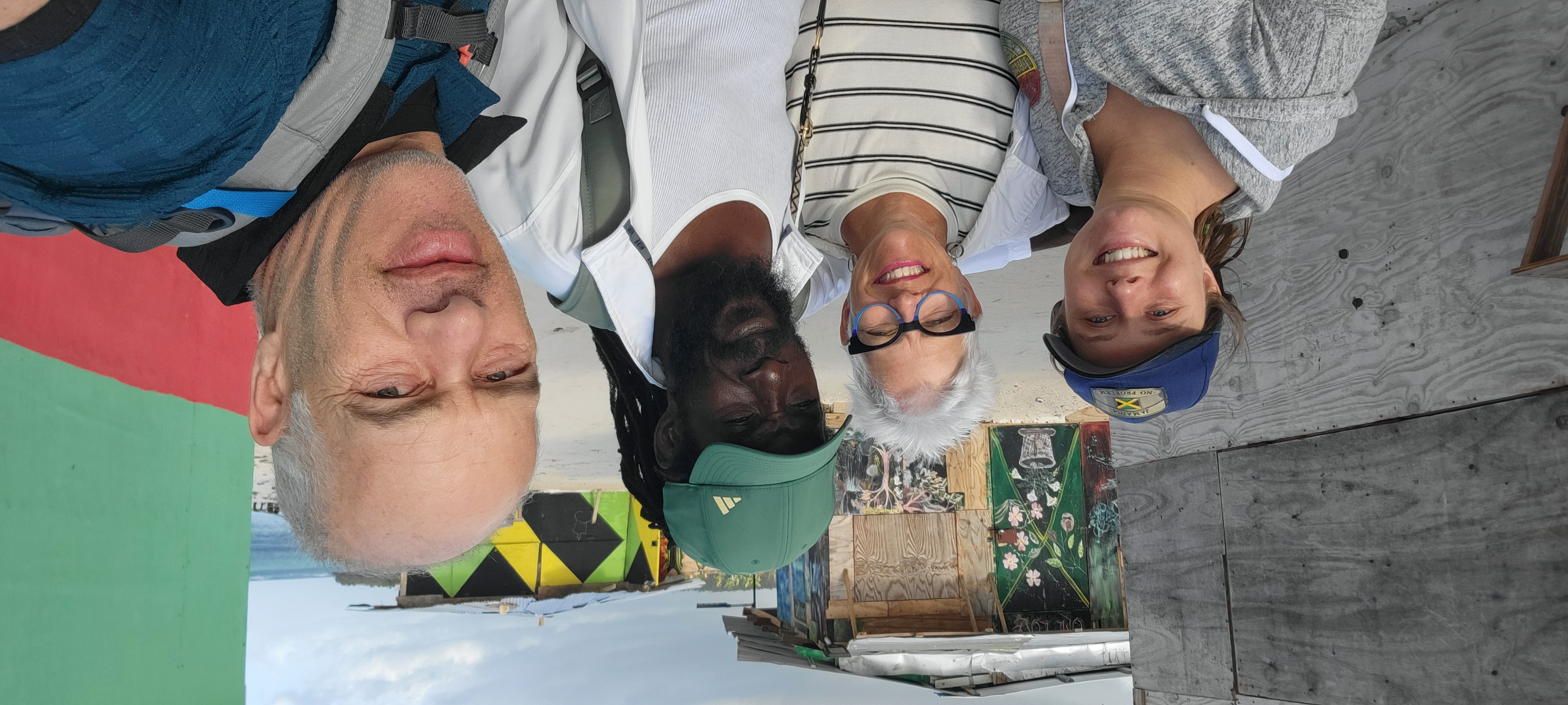 Queenie, Bolo, Claude , Jason et Randy campaign photo, 6 of 8