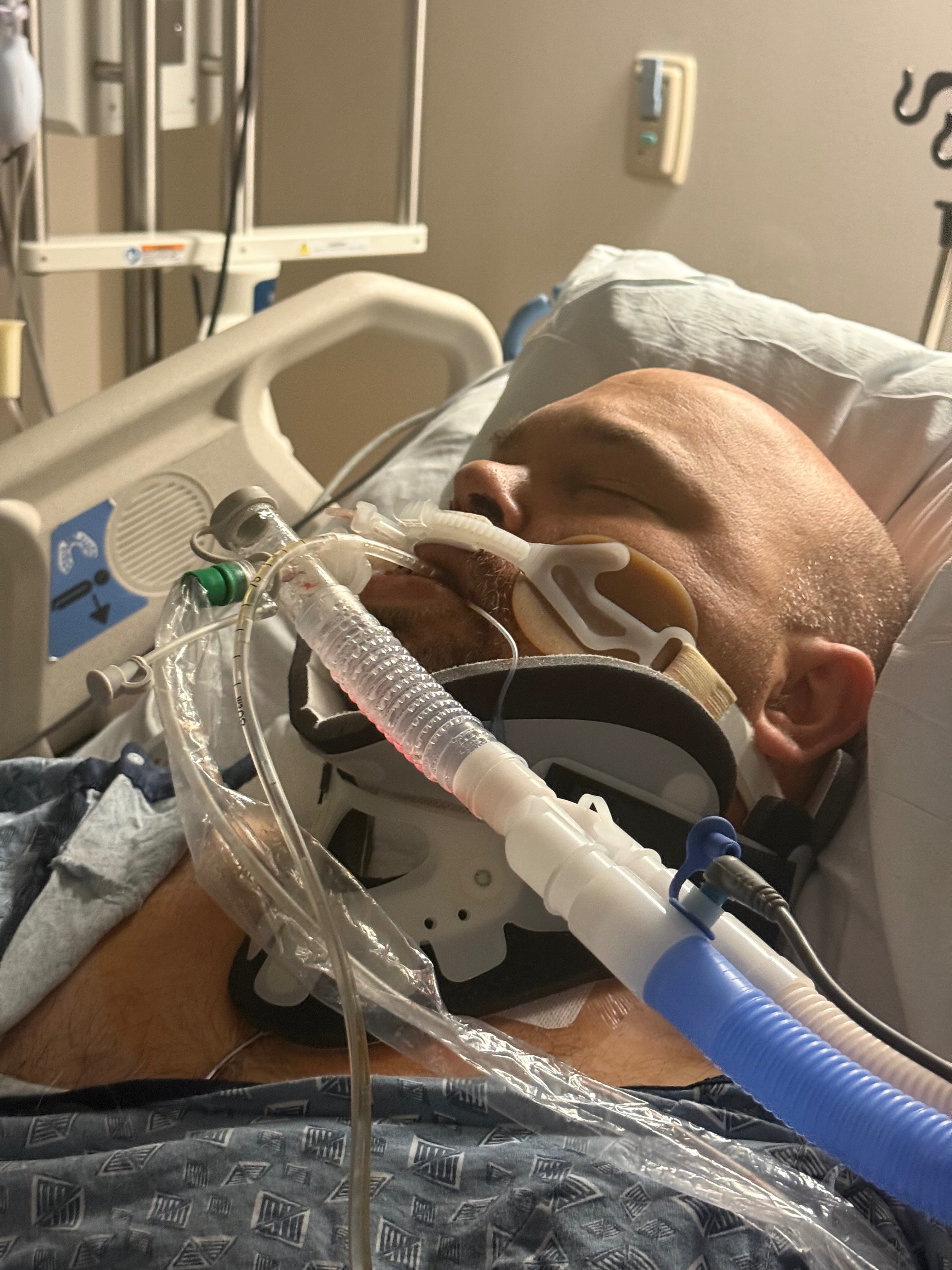 Support for Damien & Family After Medical Crisis campaign photo, 2 of 6