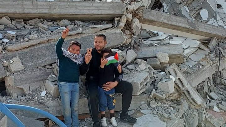 Help a family to survive the ceasefire photo