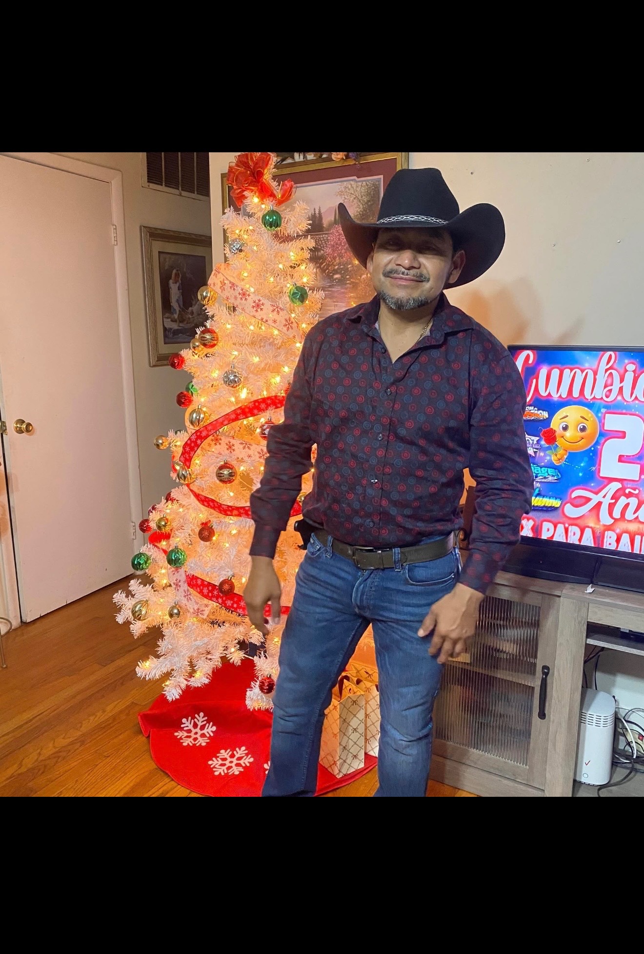 José Herrera Detenido por Agentes ICE campaign photo, 2 of 4