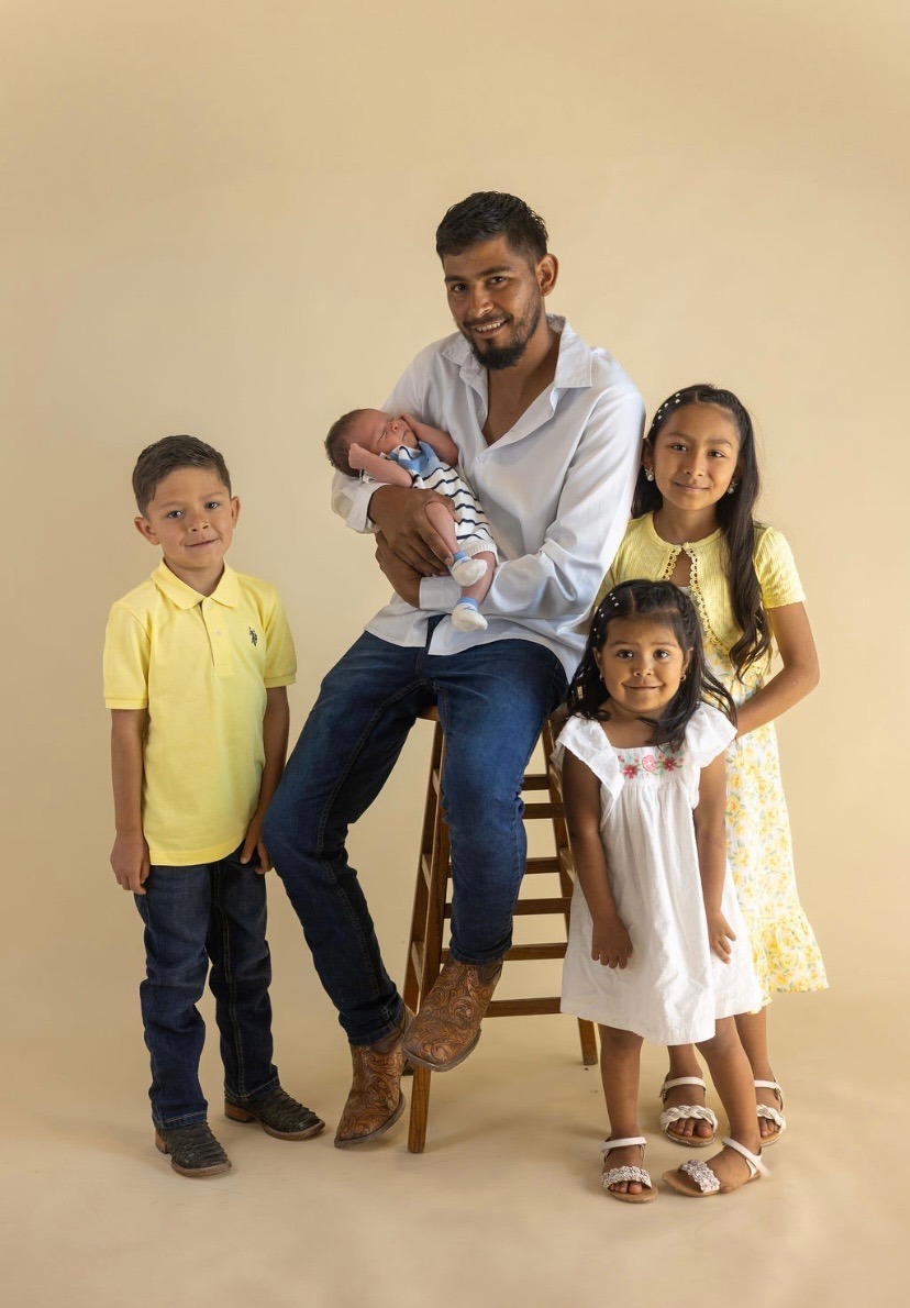 Apoyo para Angel y su Familia campaign photo, 5 of 7