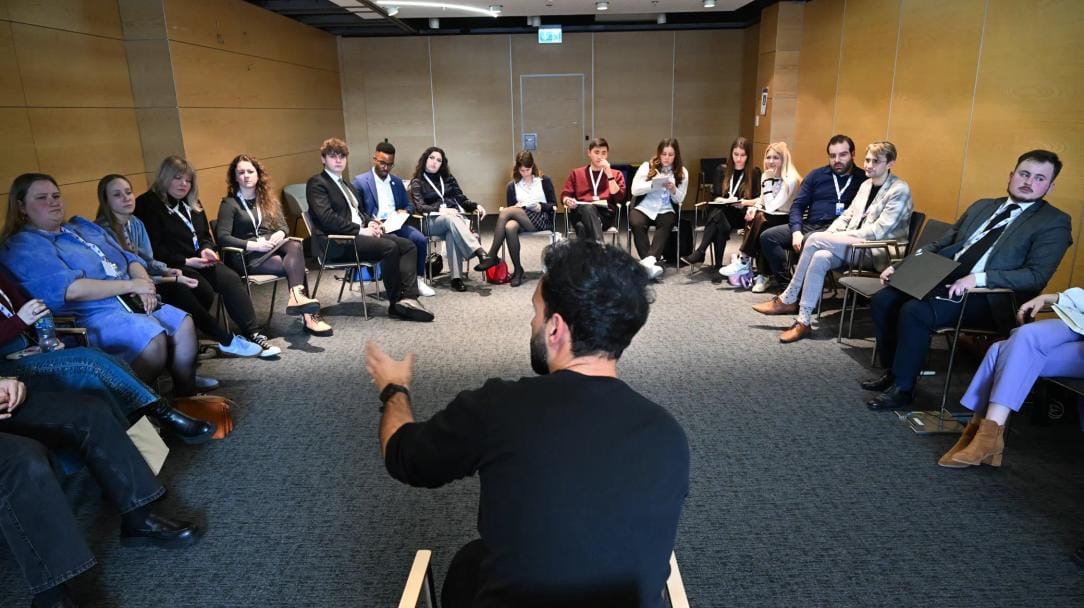 Foto van campagne Giving Youth a Voice in Global Conversations, 2 van 5