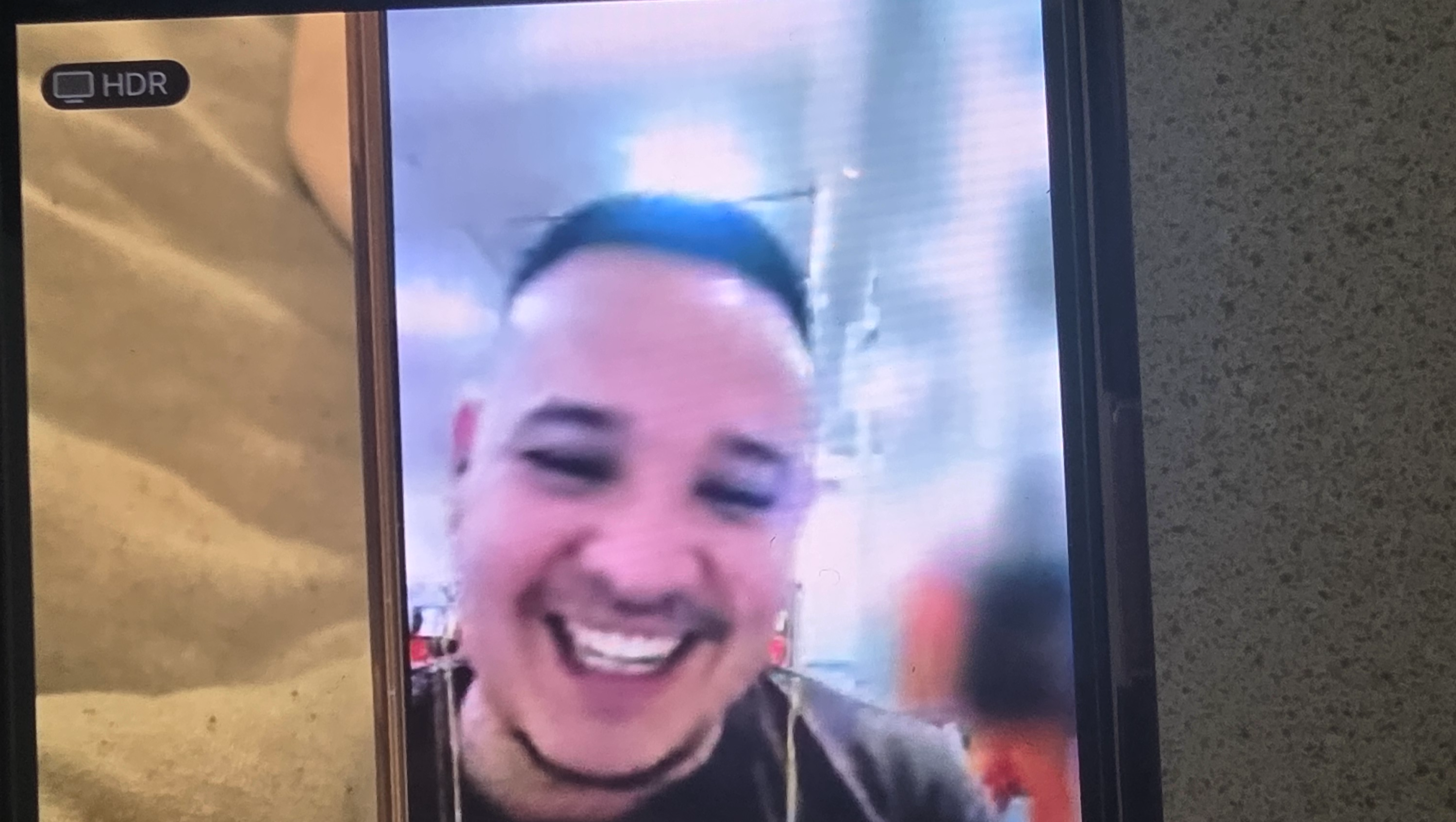 Para ayuda para gastos legales para ayudar a mi esposo a ser photo