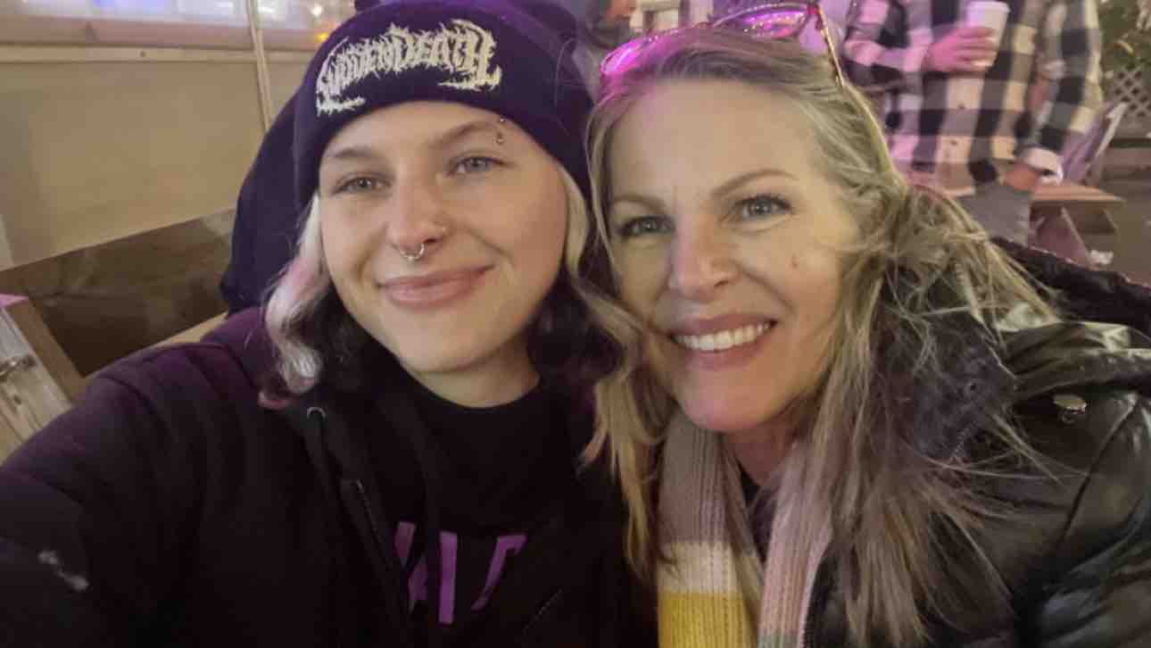 Help Support Lisa as She Battles Stage 4 Cancer photo