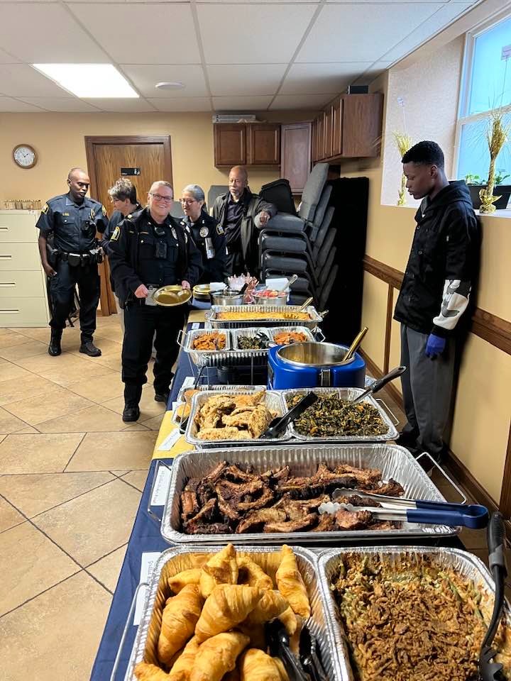 Confidence 2 Create: Neeko Feeds the Community campaign photo, 5 of 8