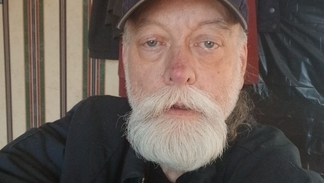 Help Derek Move to a Safer Home photo