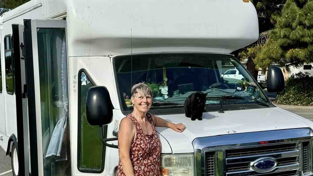 Help Repair my travel bus & keep my cozy space photo