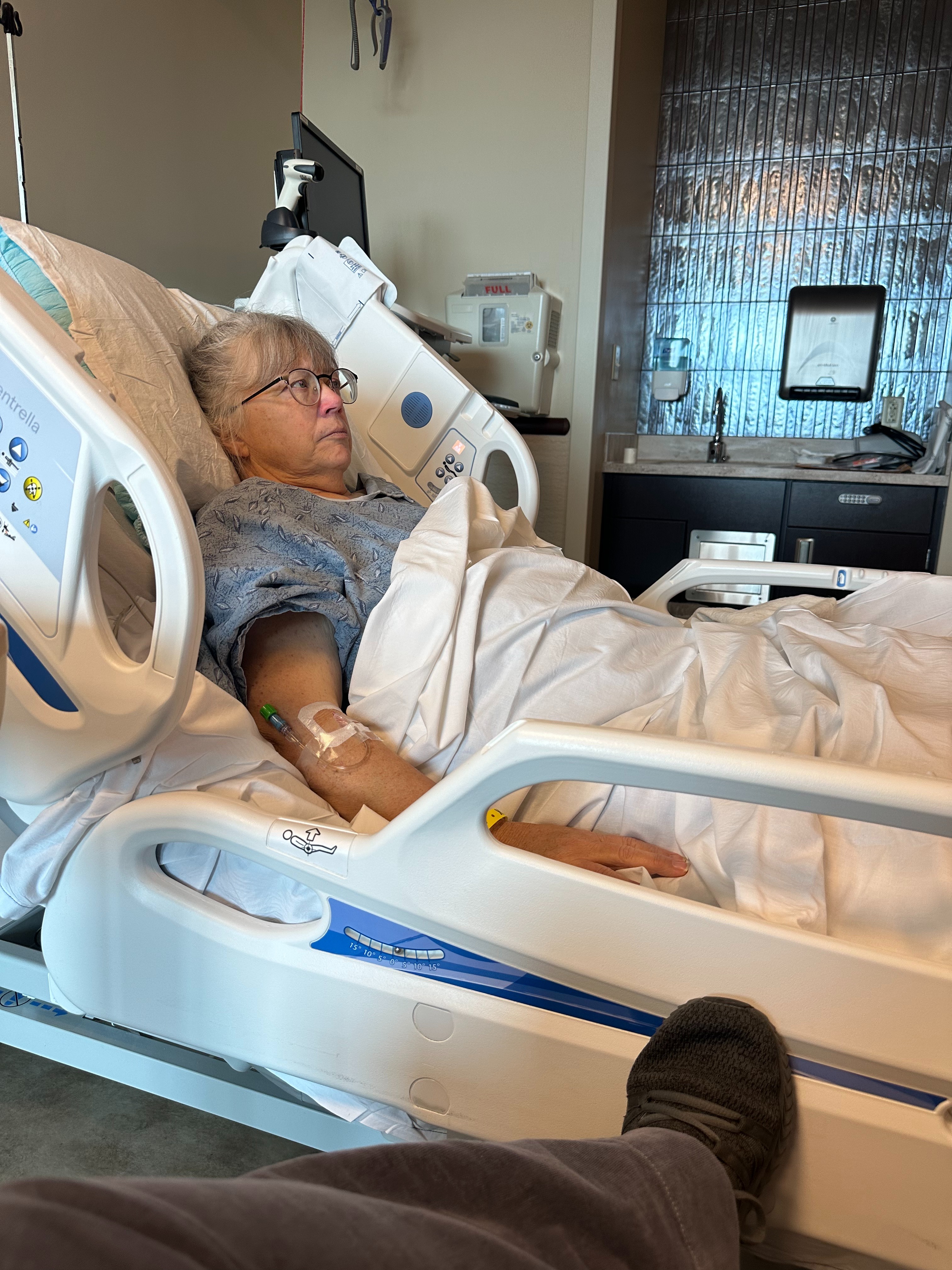 Fundraiser by Steven Mellor : Help My Mom Recover and Get Back on Her Feet