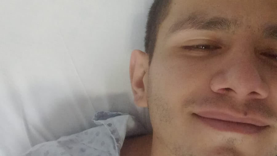 Ayuda a Diego Armando en su lucha contra el cáncer testicula photo