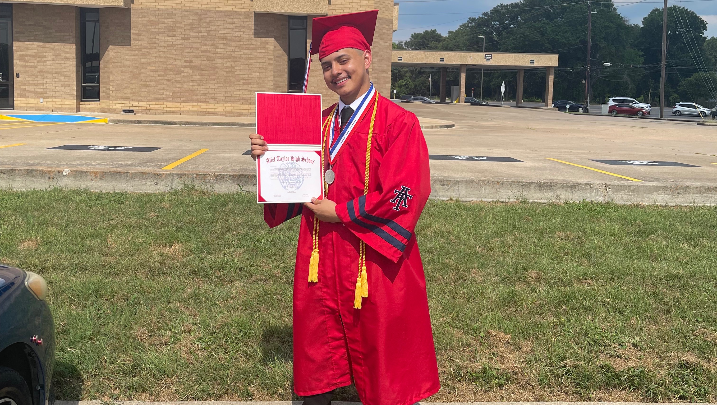 Help Randy Stay in College at HCC photo