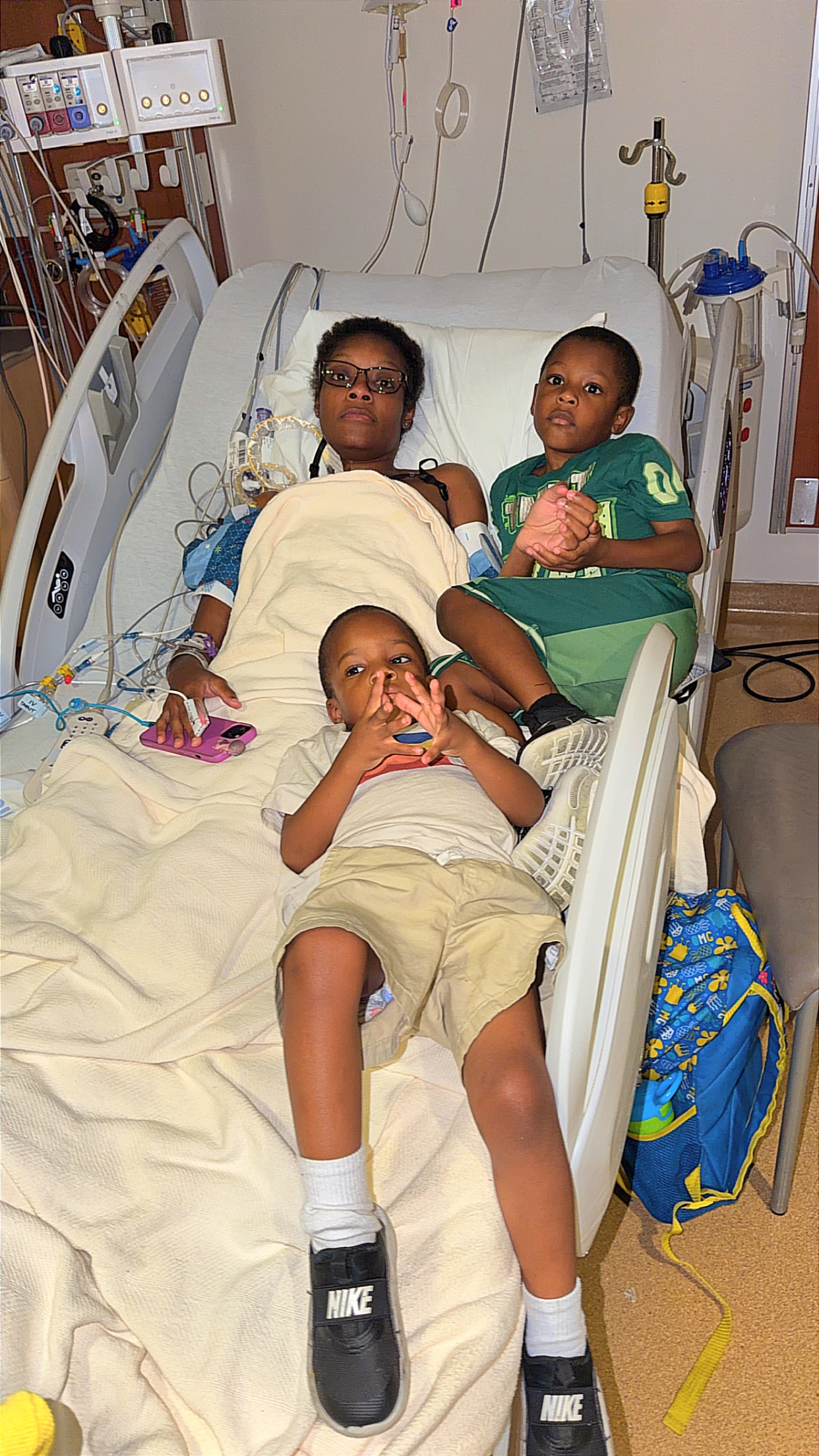Single Mom of Two Waiting for Life-Saving Dual Transplant campaign photo, 6 of 8