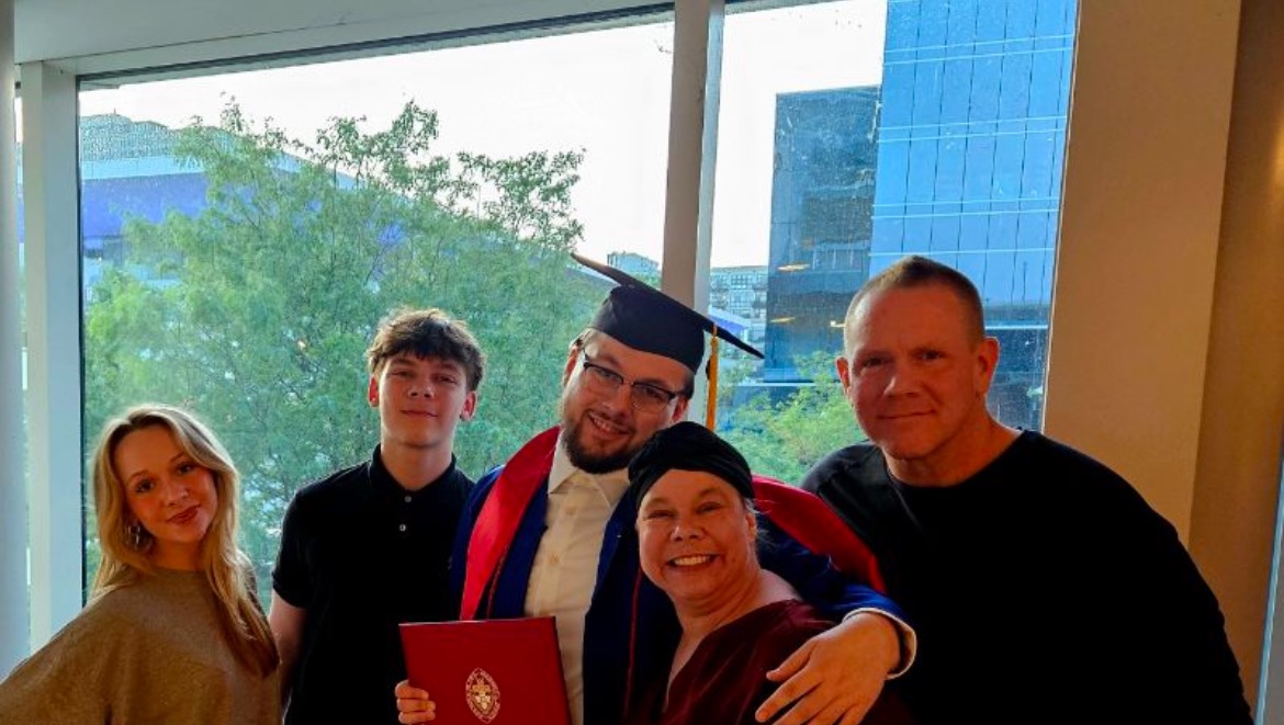 Support Riley’s Mom Through Her Cancer Battle photo