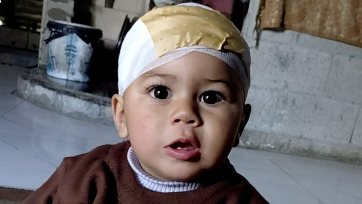 مساعدة إنسانية عاجلة لعائلة فلسطينية نازحة photo