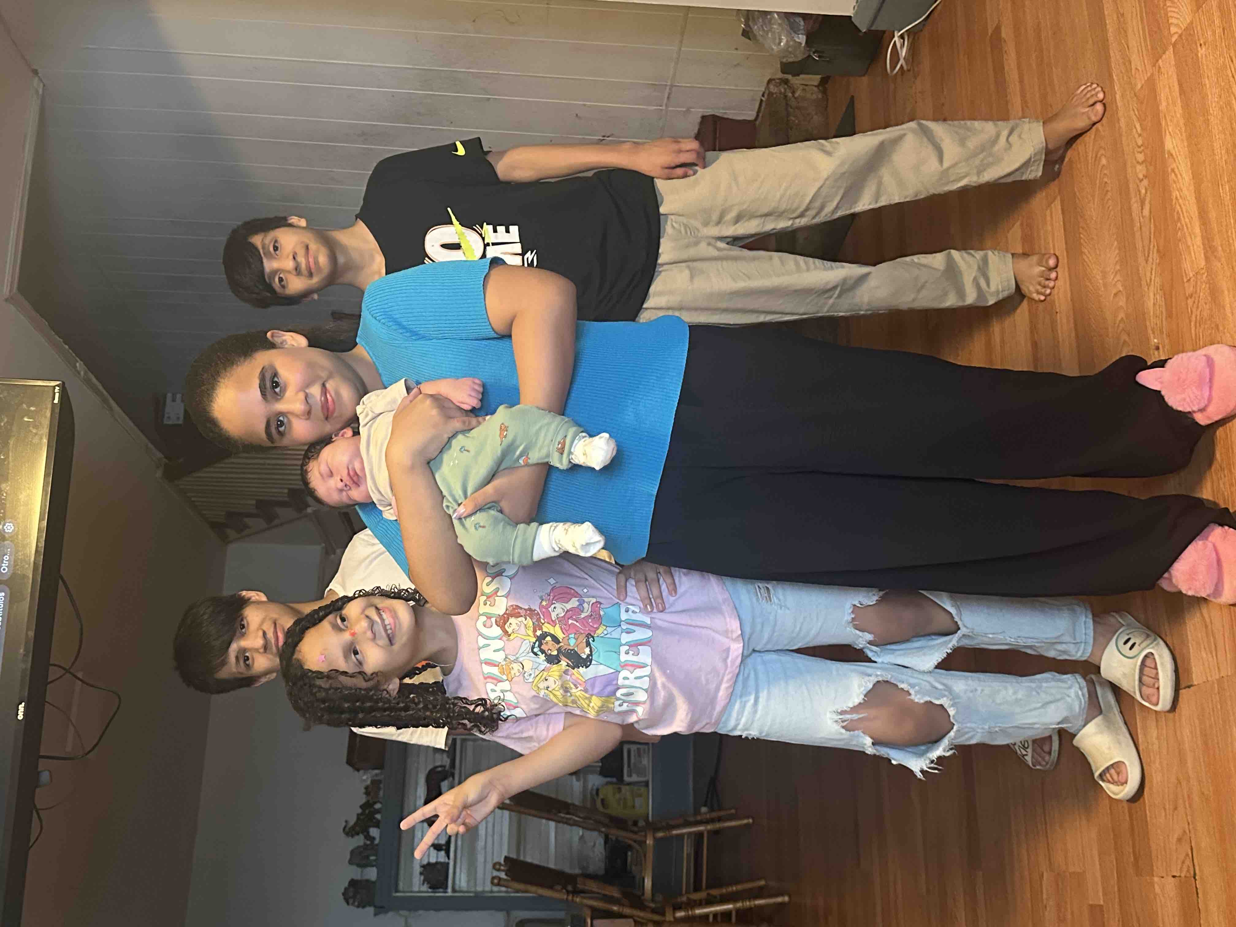 SOS Wendy, Kids & Baby on the Way - Father Detained by ICE! campaign photo, 5 of 7