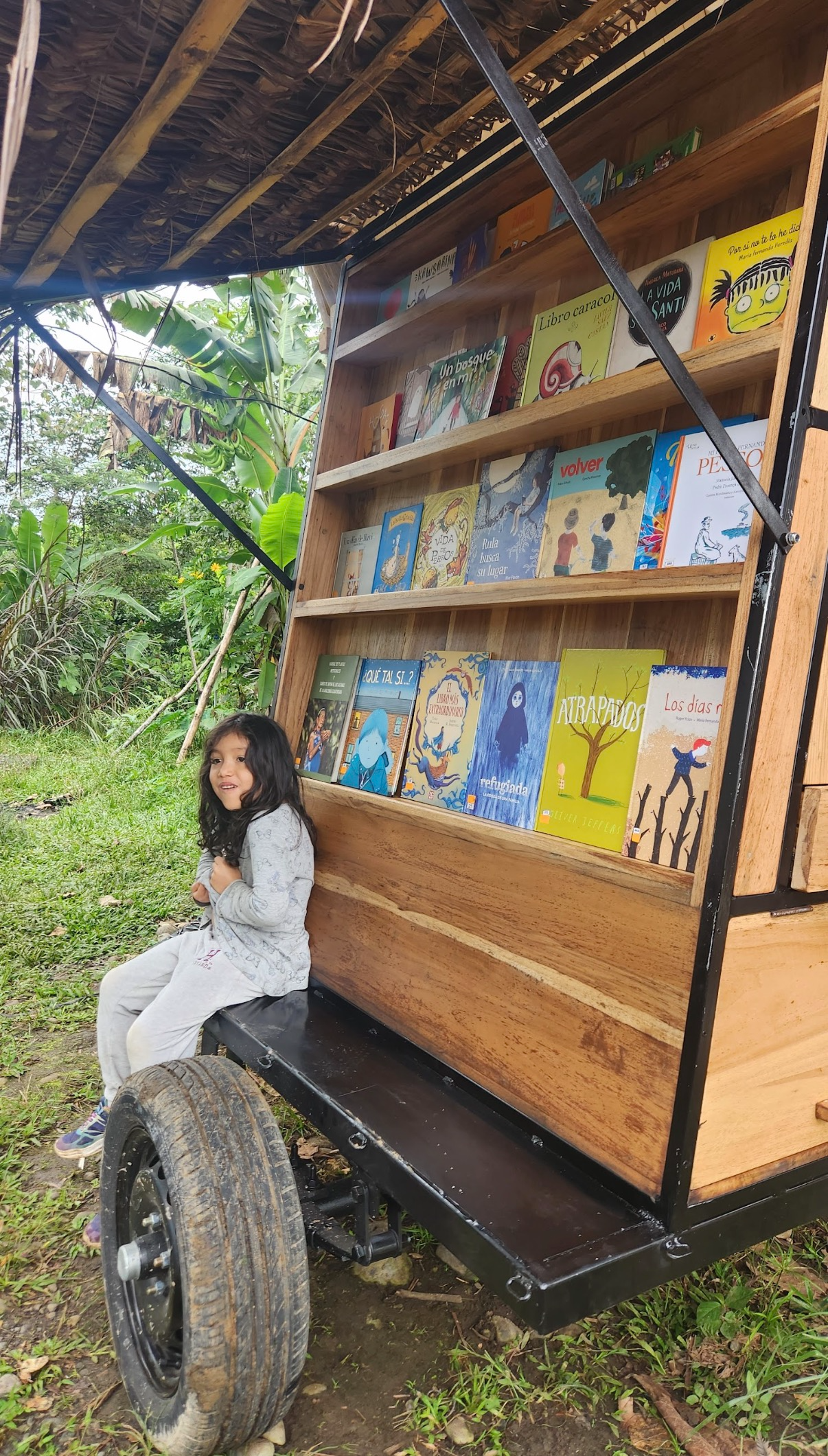 Help Get an Amazonian Library, Yuyarina Pacha, On The Move! campaign photo, 6 of 7