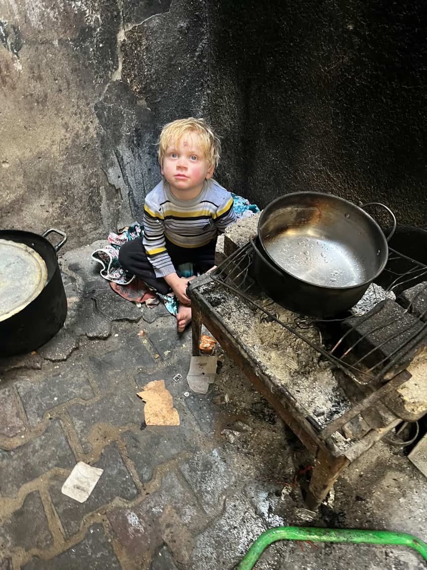 Aid for Abdullah's Family Facing Hardship in Gaza campaign photo, 5 of 7