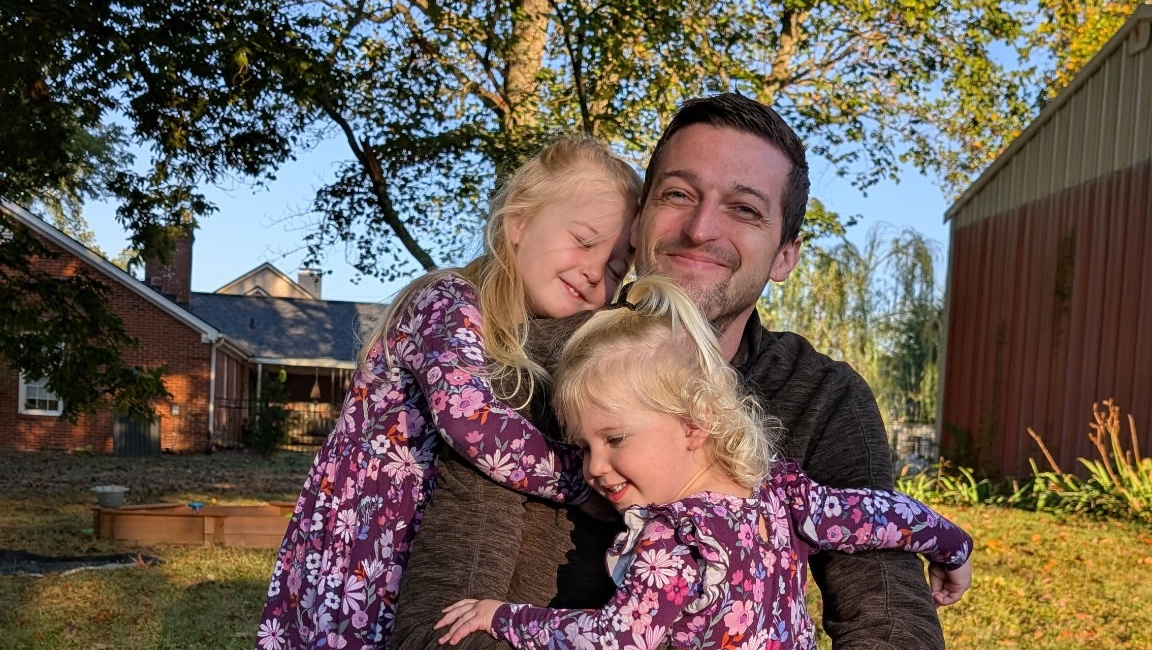 Help Sarah and Her Girls Through This Difficult Time photo