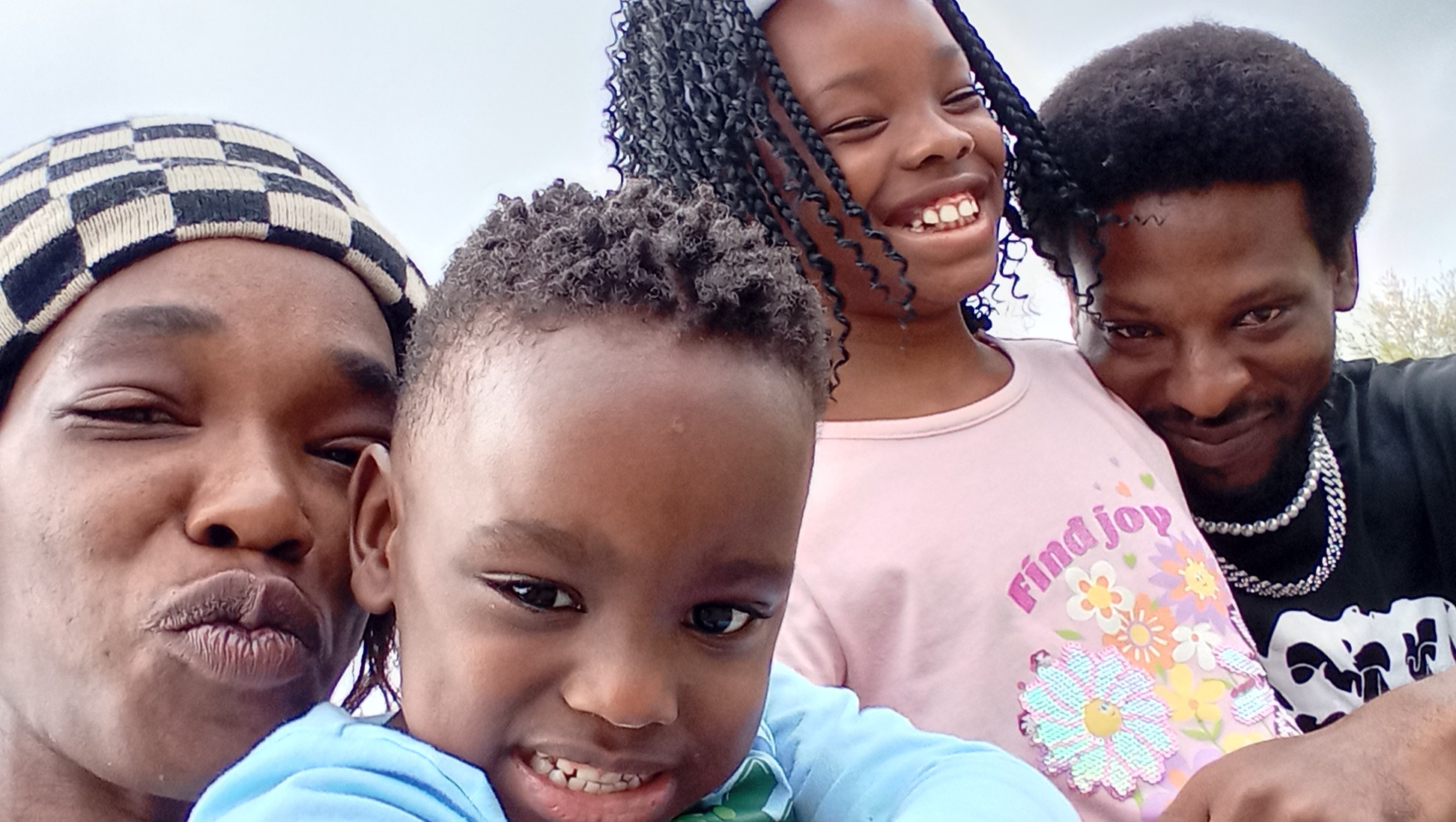 Help Jasmine Reunite with Her Children photo