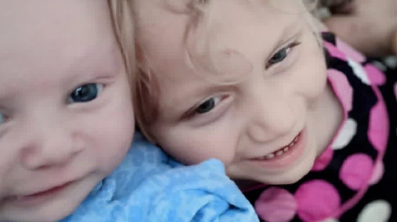 help Ashley and her lil family get a safe home photo