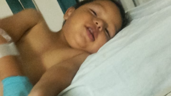 A Luis para que tenga su tratamiento photo