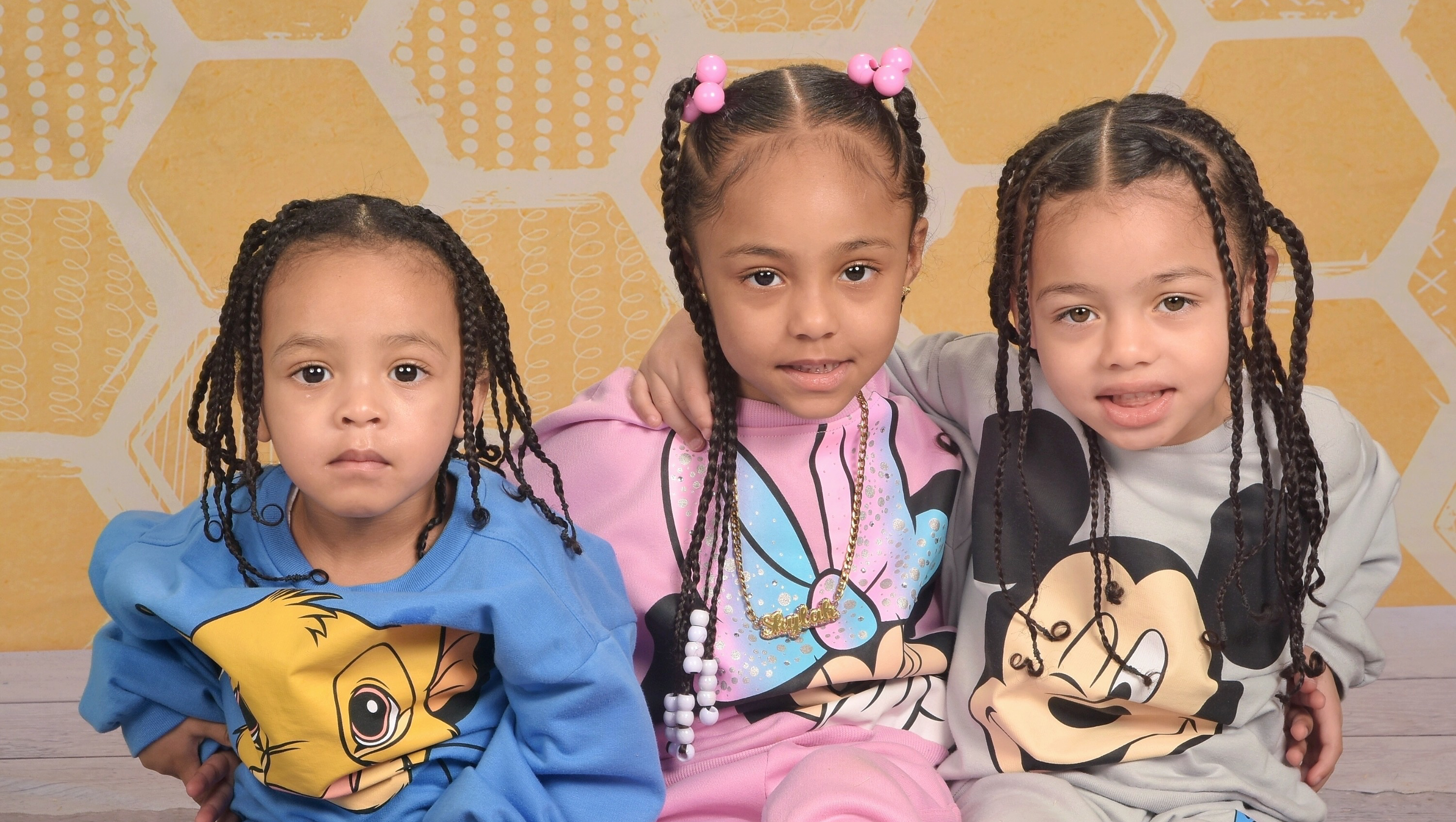 First-Gen Graduate Mom of 4 Needs Support photo
