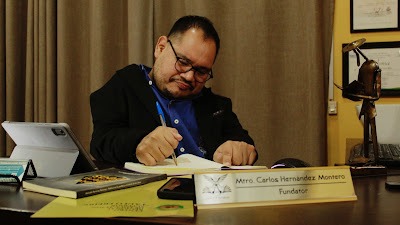 Foto de la recaudación de fondos Apadrina al futuro Dr. Carlos: Educación e IA para inclusión, 4 de 7