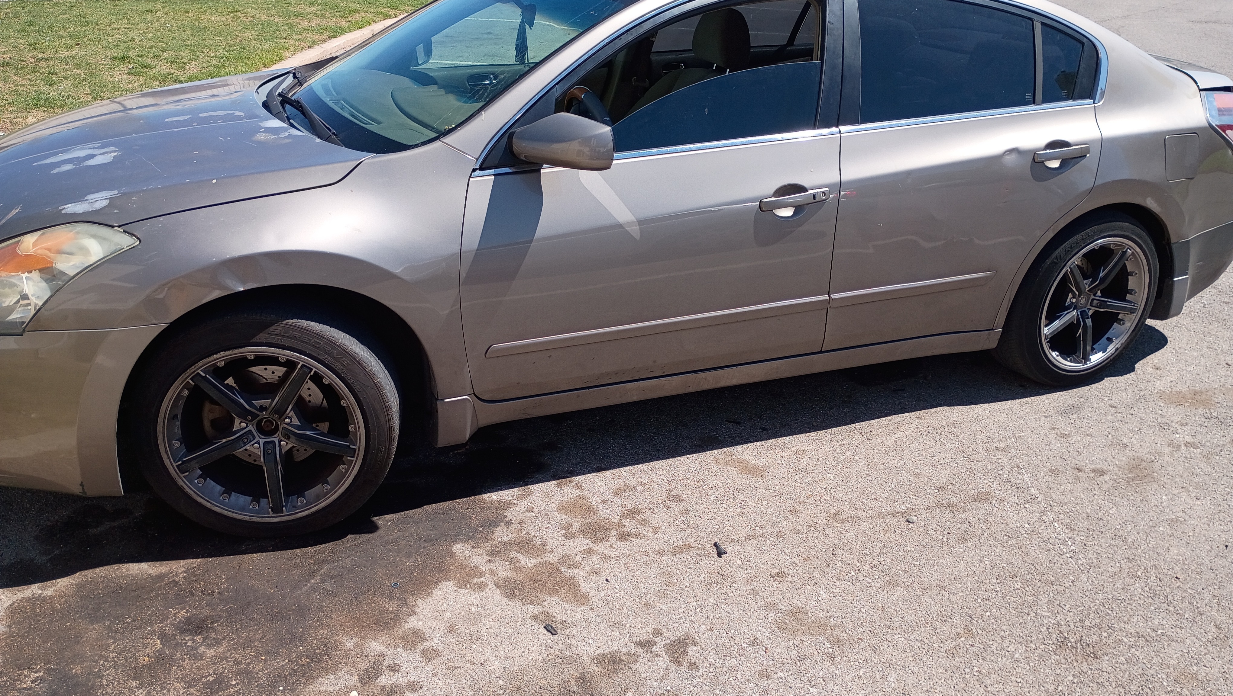 Help Fix Chris and Linzy's Car photo