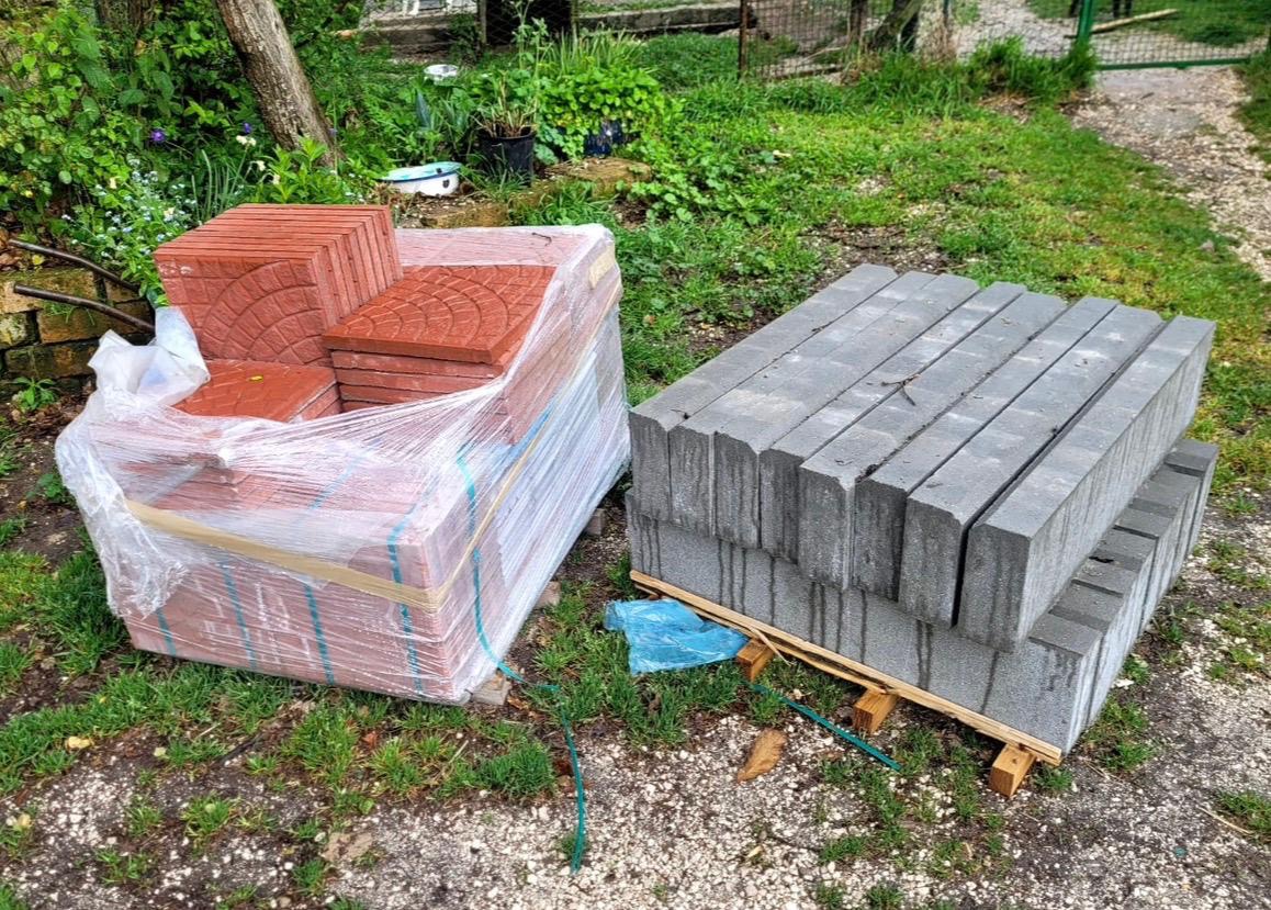 Acquisto di box coibentati e materiali edili per il Canile campaign photo, 2 of 8