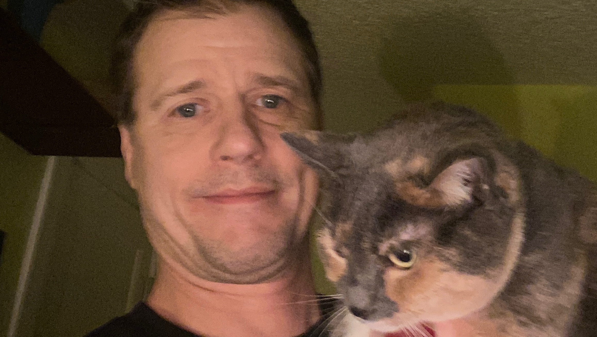 Help Jonathan & His Cat Recover from Housing Loss photo