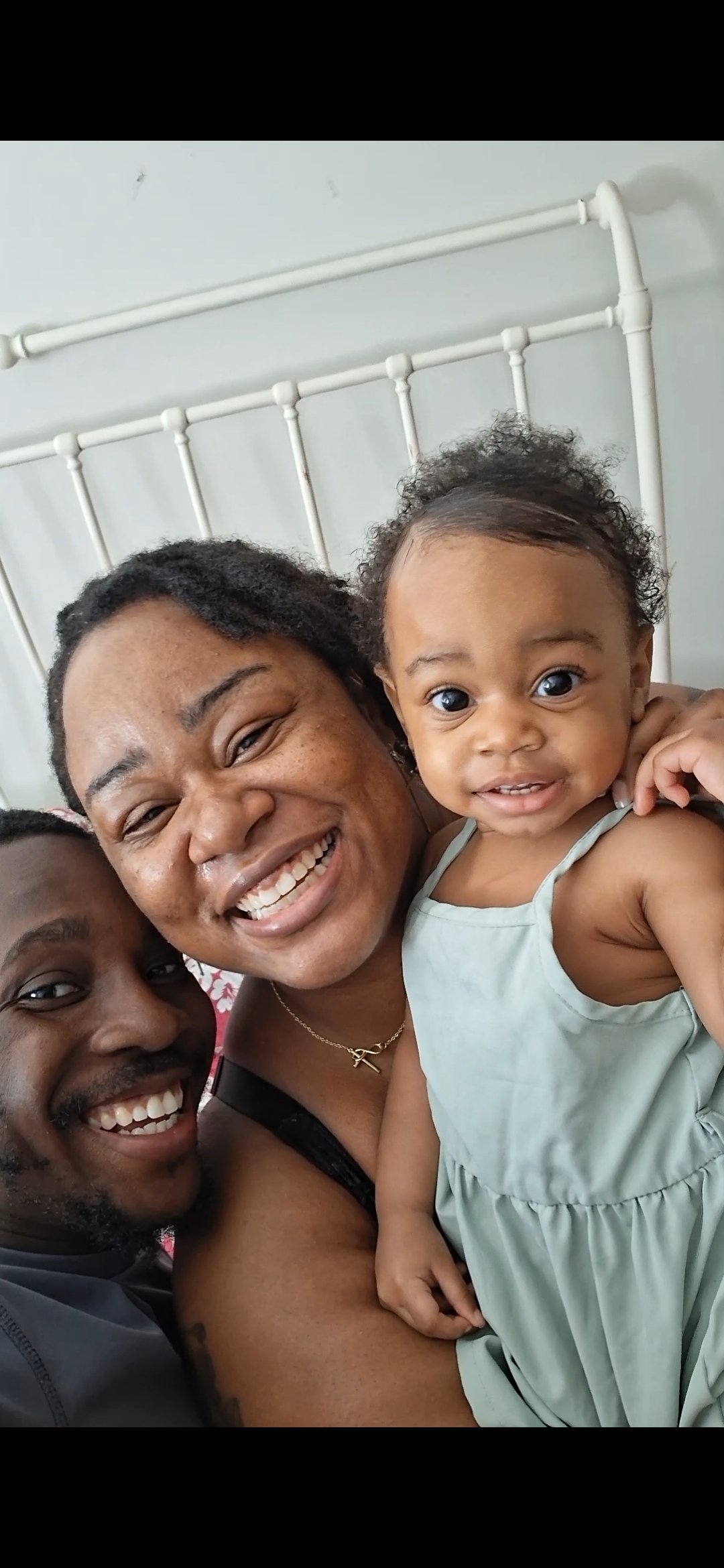 Support Nitza, Her Baby & Fiancé for a Fresh Start campaign photo, 4 of 6