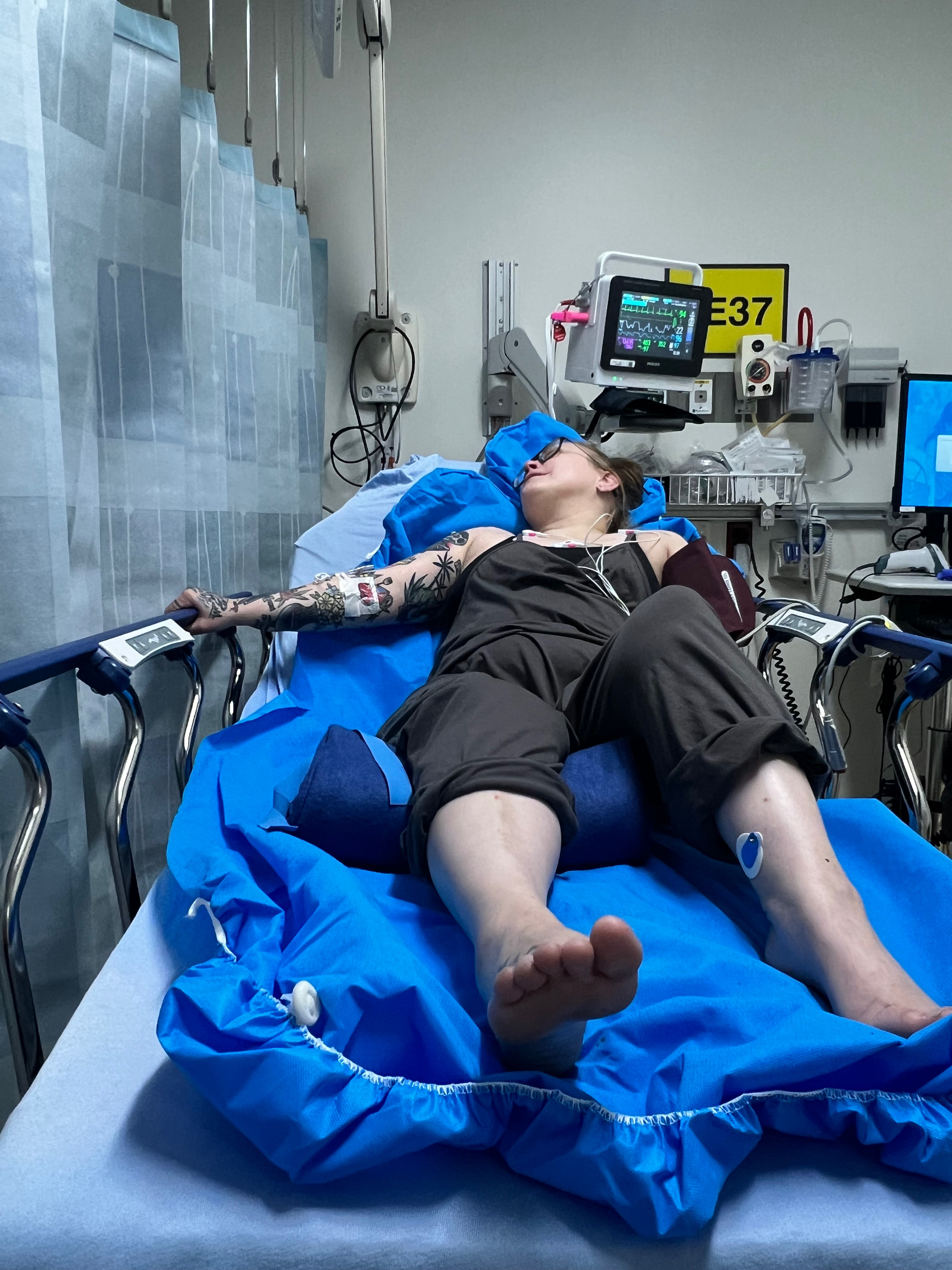 Help Chelsey pay rent after falling off stage, breaking hip campaign photo, 7 of 8