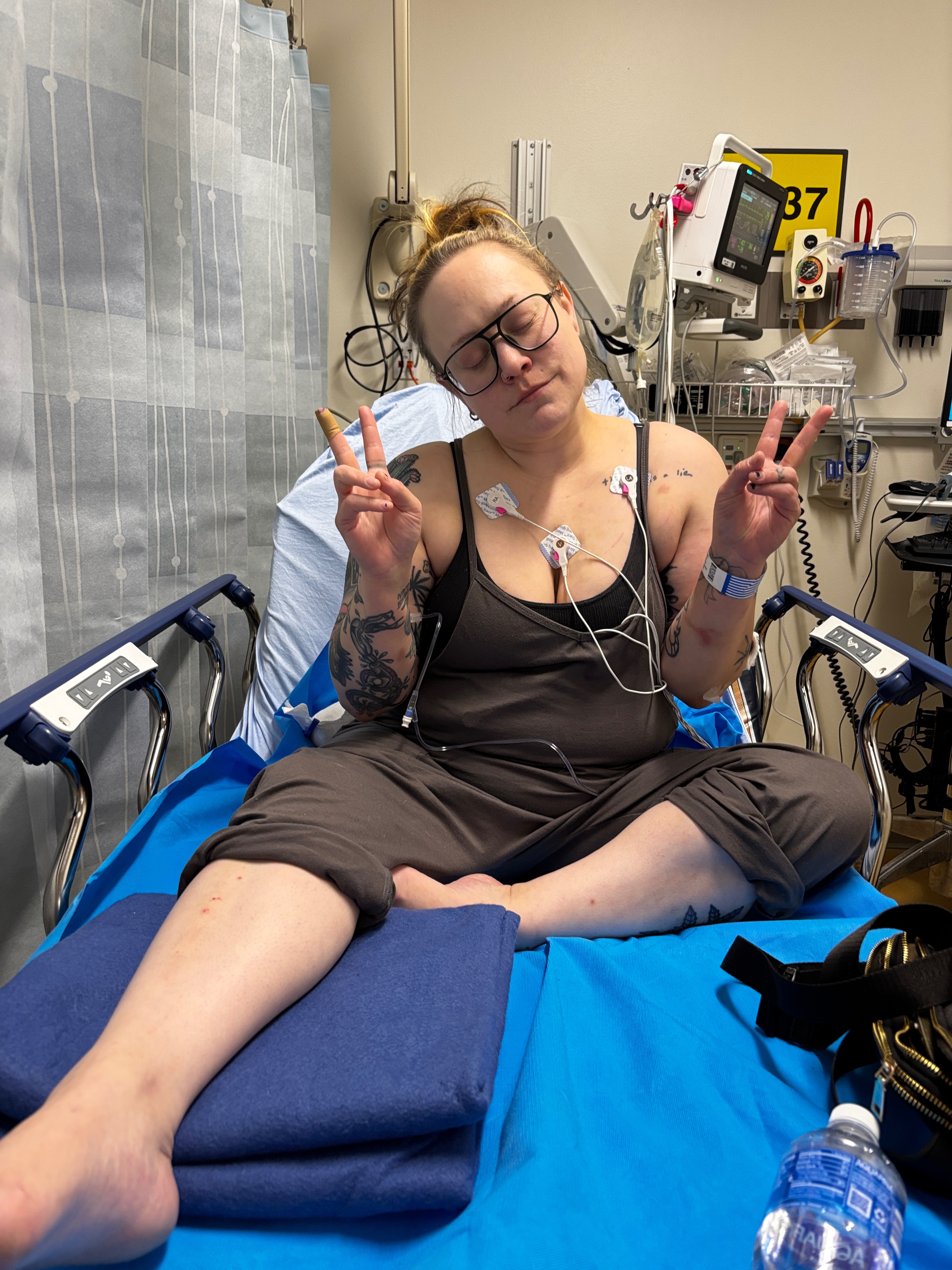 Help Chelsey pay rent after falling off stage, breaking hip campaign photo, 5 of 8