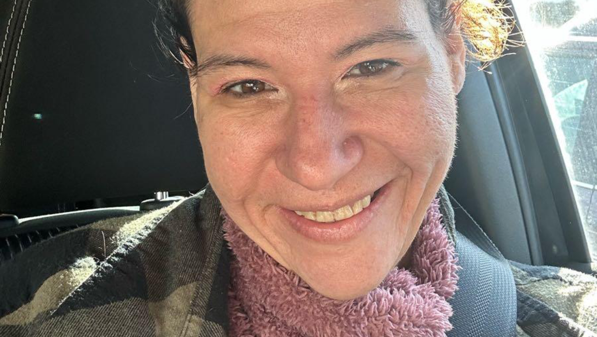 Help Nicole Repair Her Mini-Van & Rebuild photo