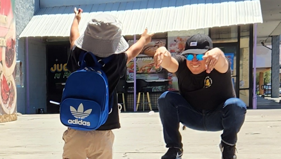 Help Irving fight deportation & stay with his son photo