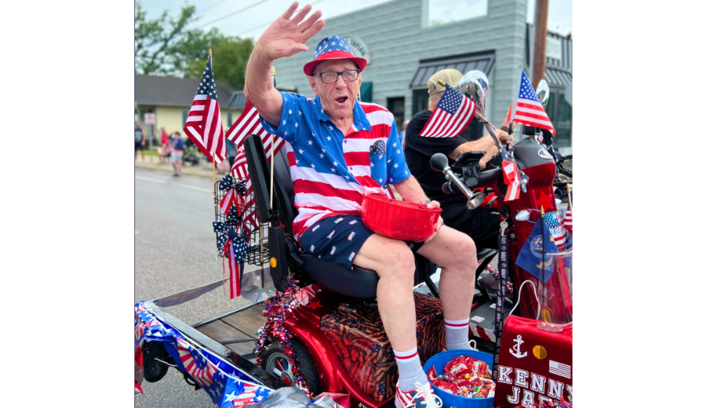 Paying It Forward for Patriotic Kenny [Minnesota] foto