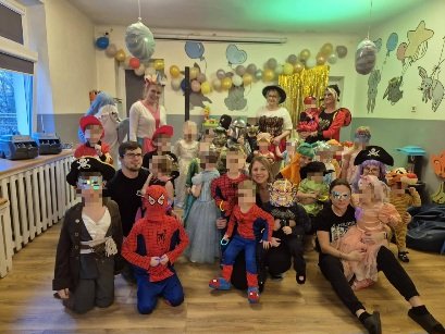 Ultra Run 1250 Miles in 18 Days for Children’s First Holiday campaign photo, 5 of 8
