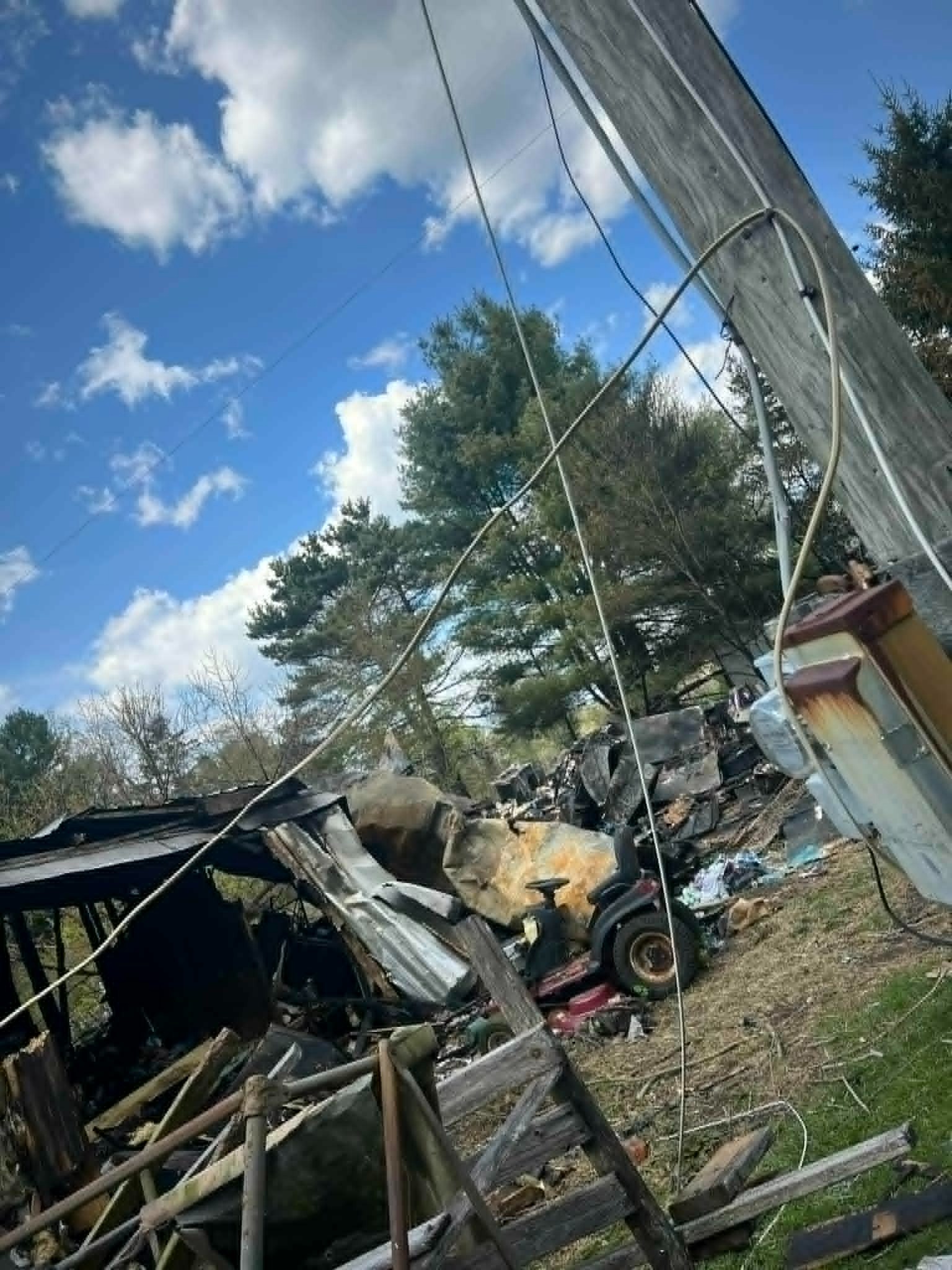 Fundraiser by Arielle Marie : Help Kara & Her Daughters Rebuild After Fire