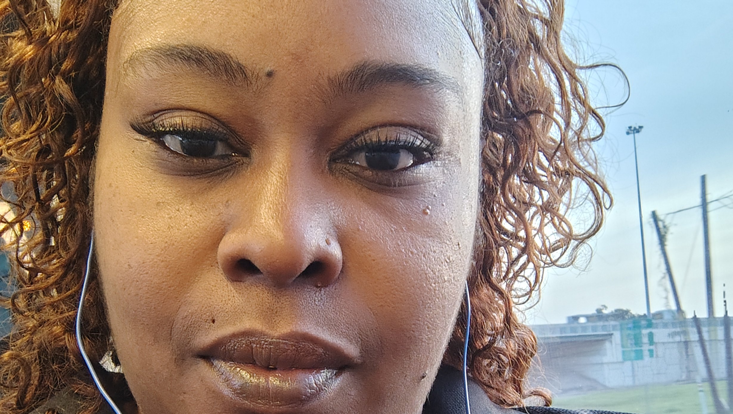 Help Linda after loss and homelessness photo