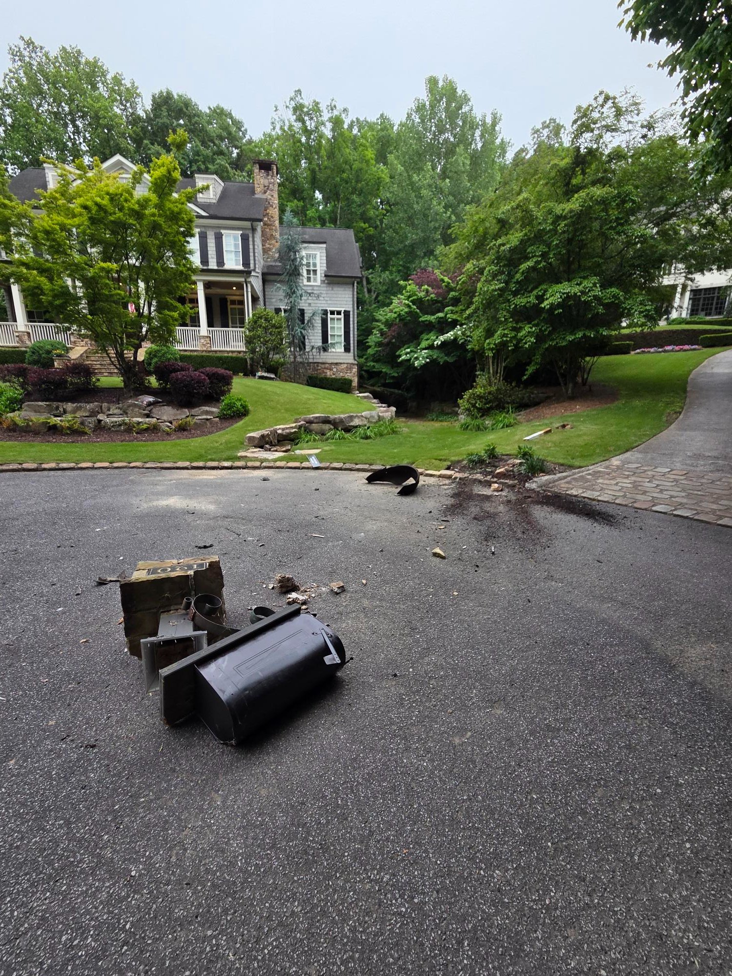 Help a Stranger: Uber Eats Mom After Accident campaign photo, 4 of 7