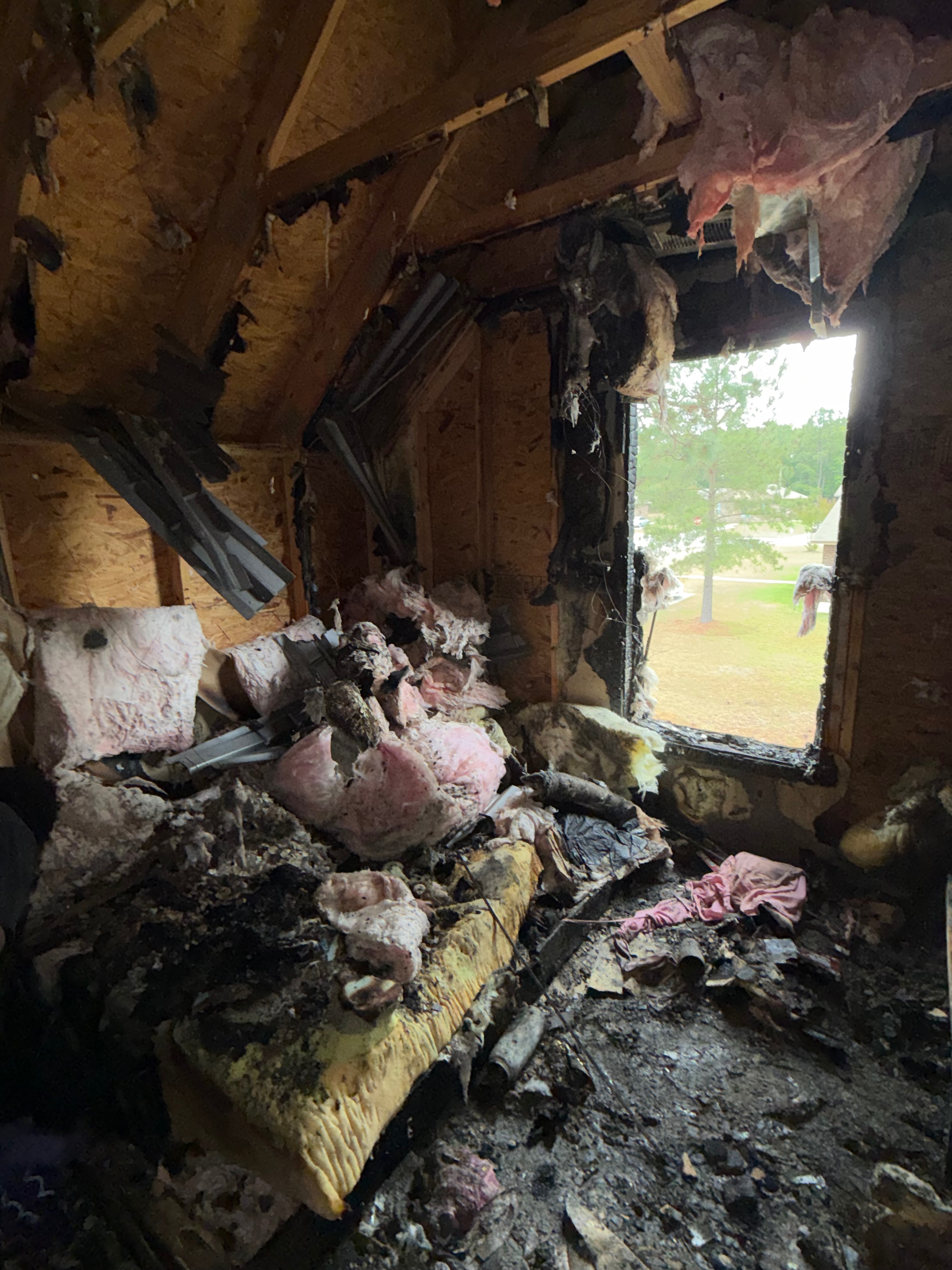 Fundraiser by Melanie Gina : Help Melanie and her girls recover from fire