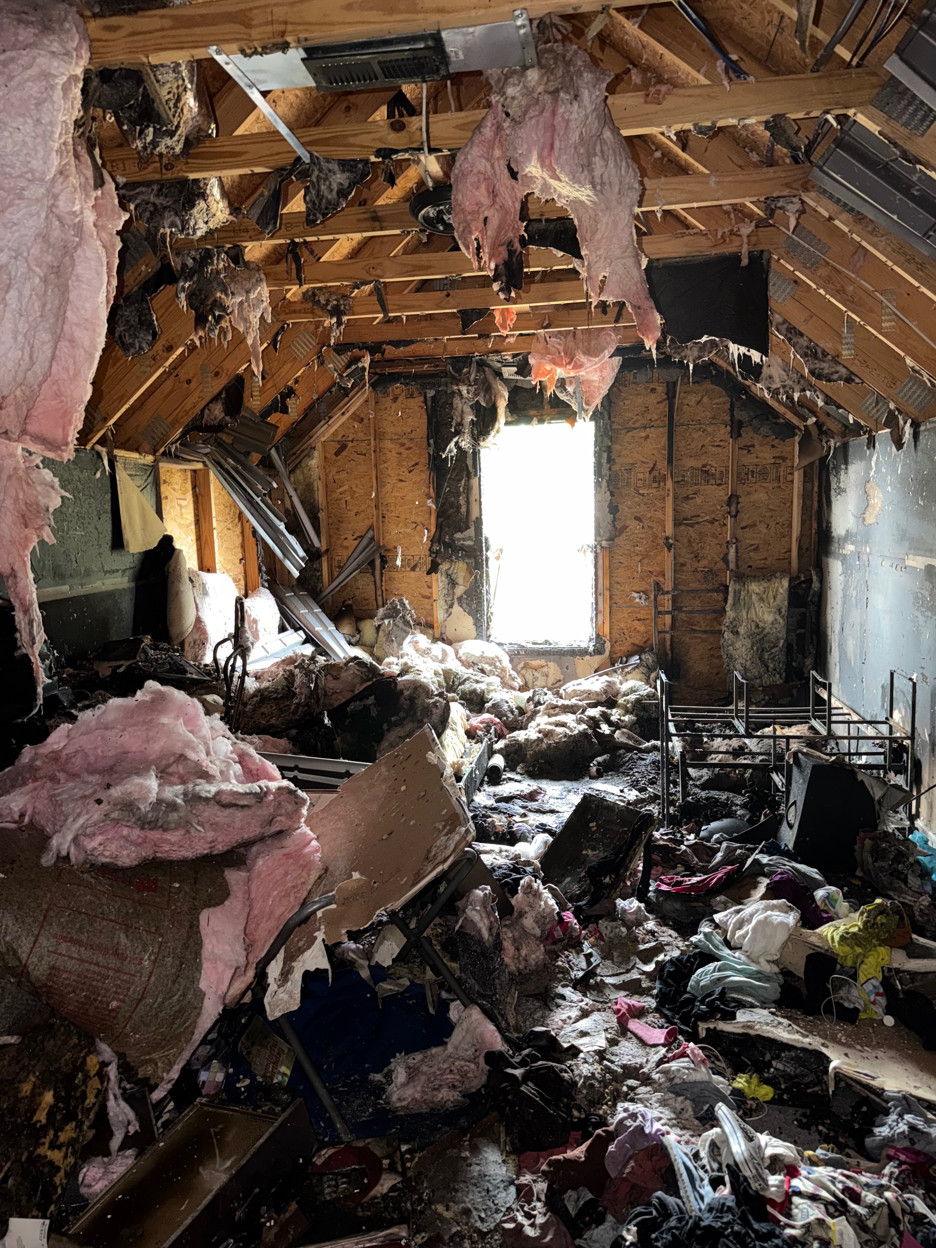 Fundraiser by Melanie Gina : Help Melanie and her girls recover from fire