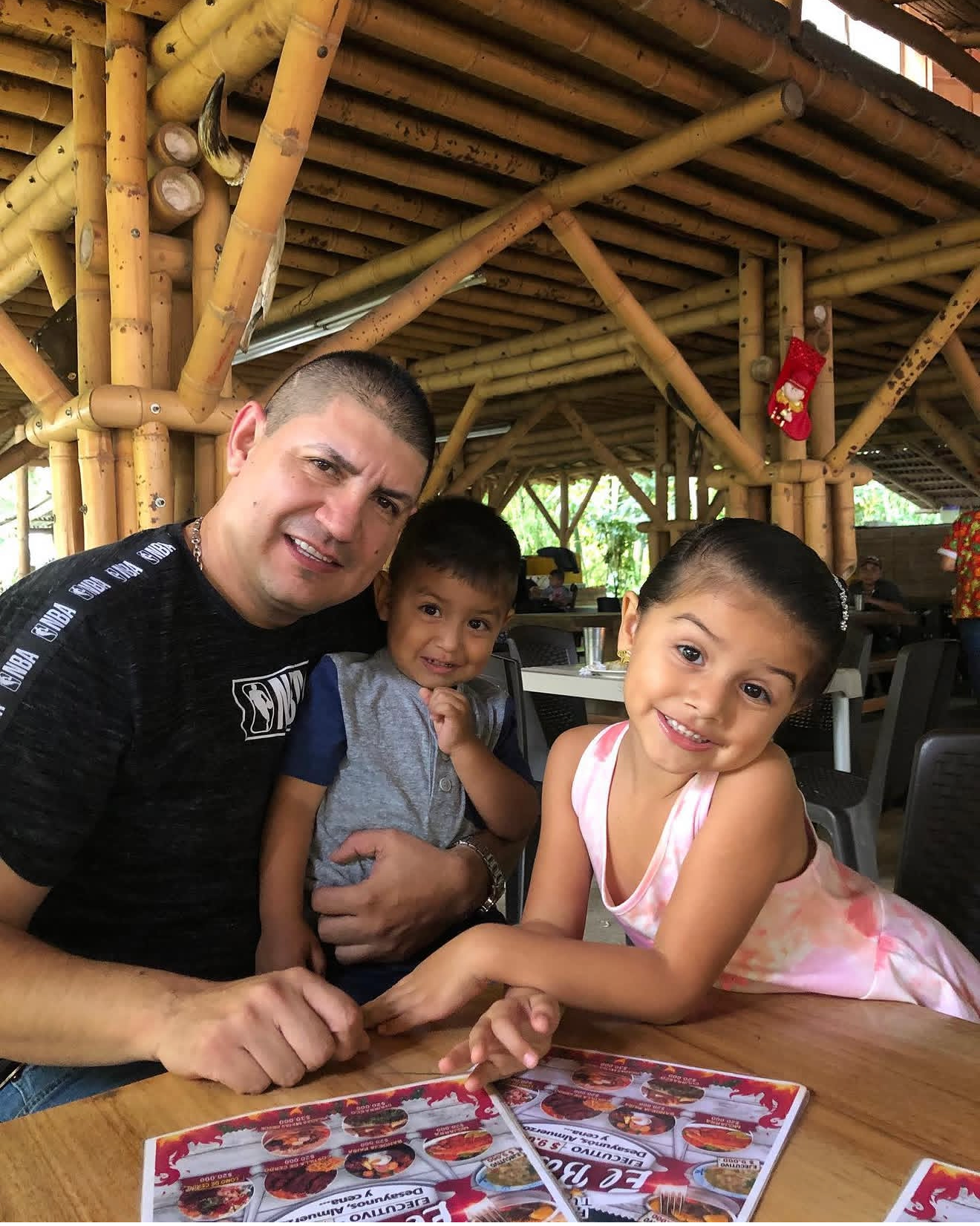 Help Support Diana and Her Family campaign photo, 2 of 7