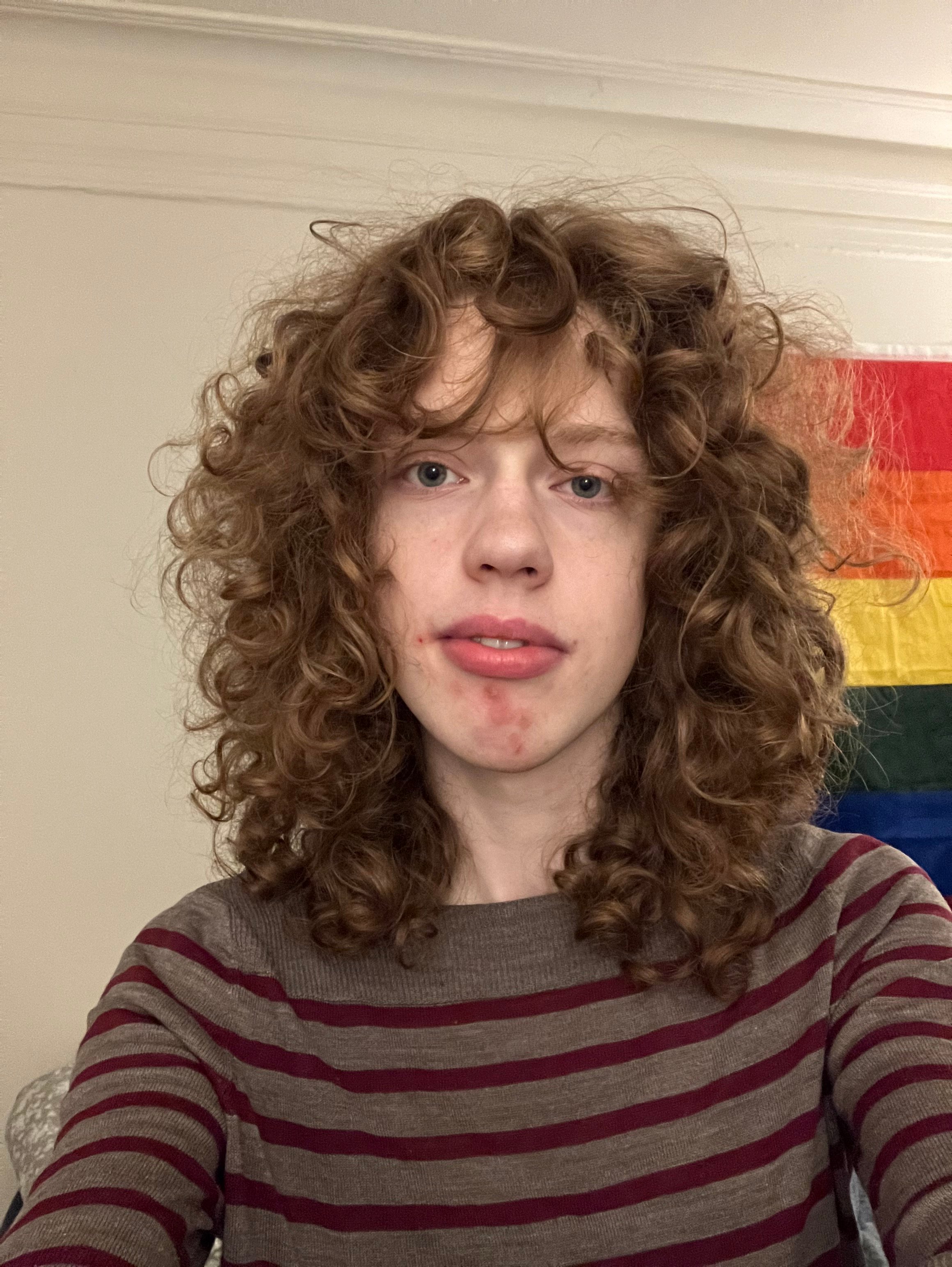 Help a trans delivery worker who can't work due to smog campaign photo, 2 of 5
