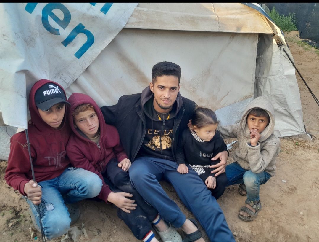 Support Ahmed's Family After Losing Everything campaign photo, 2 of 7