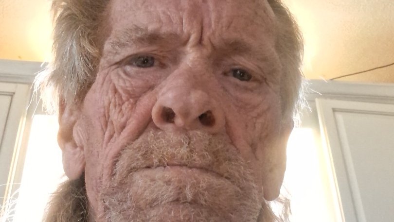 Help Paul Get Home After Robbery photo