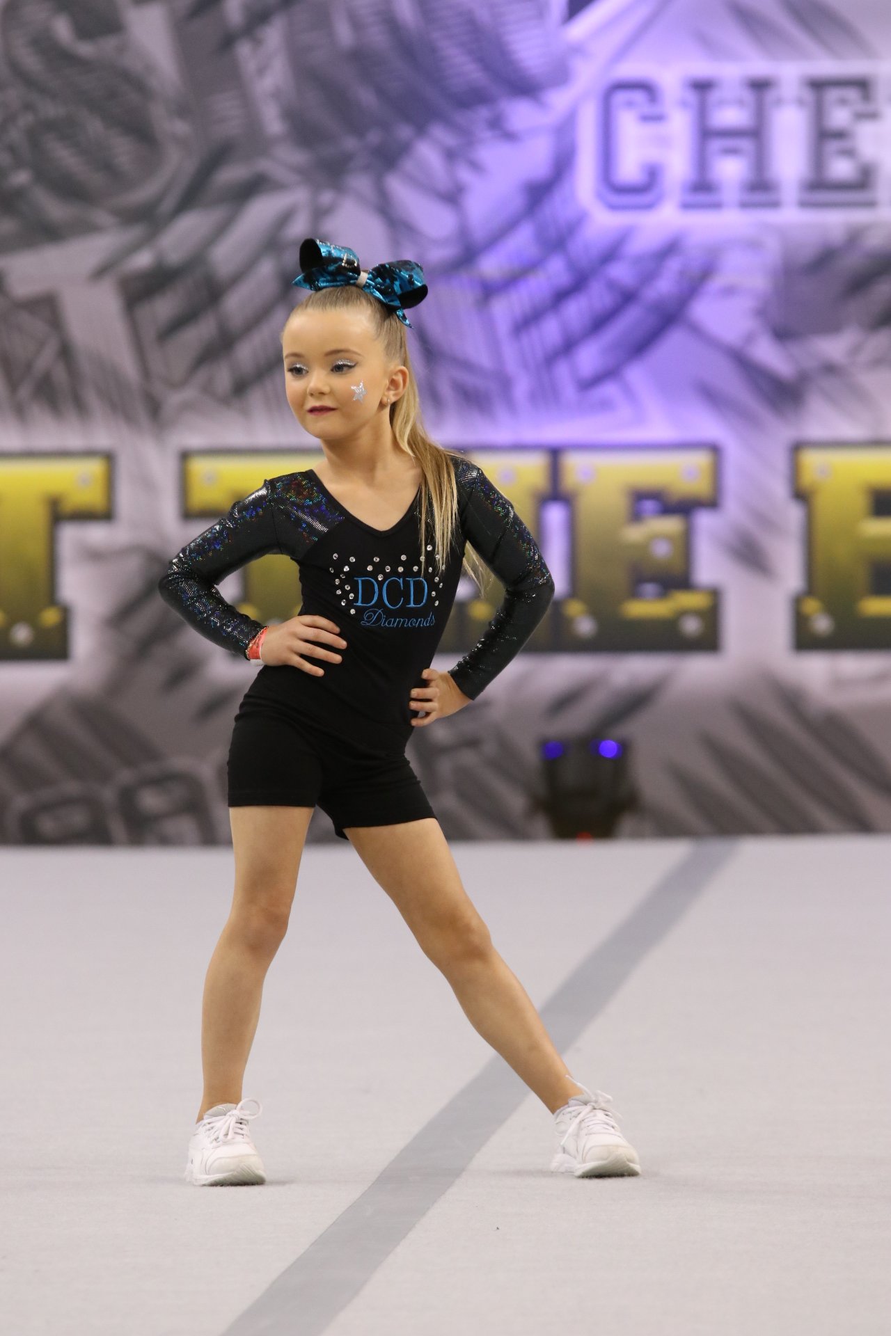 Fundraiser by Kashona Ryan : Help Moo Chase Her Dream – Cheer in America!