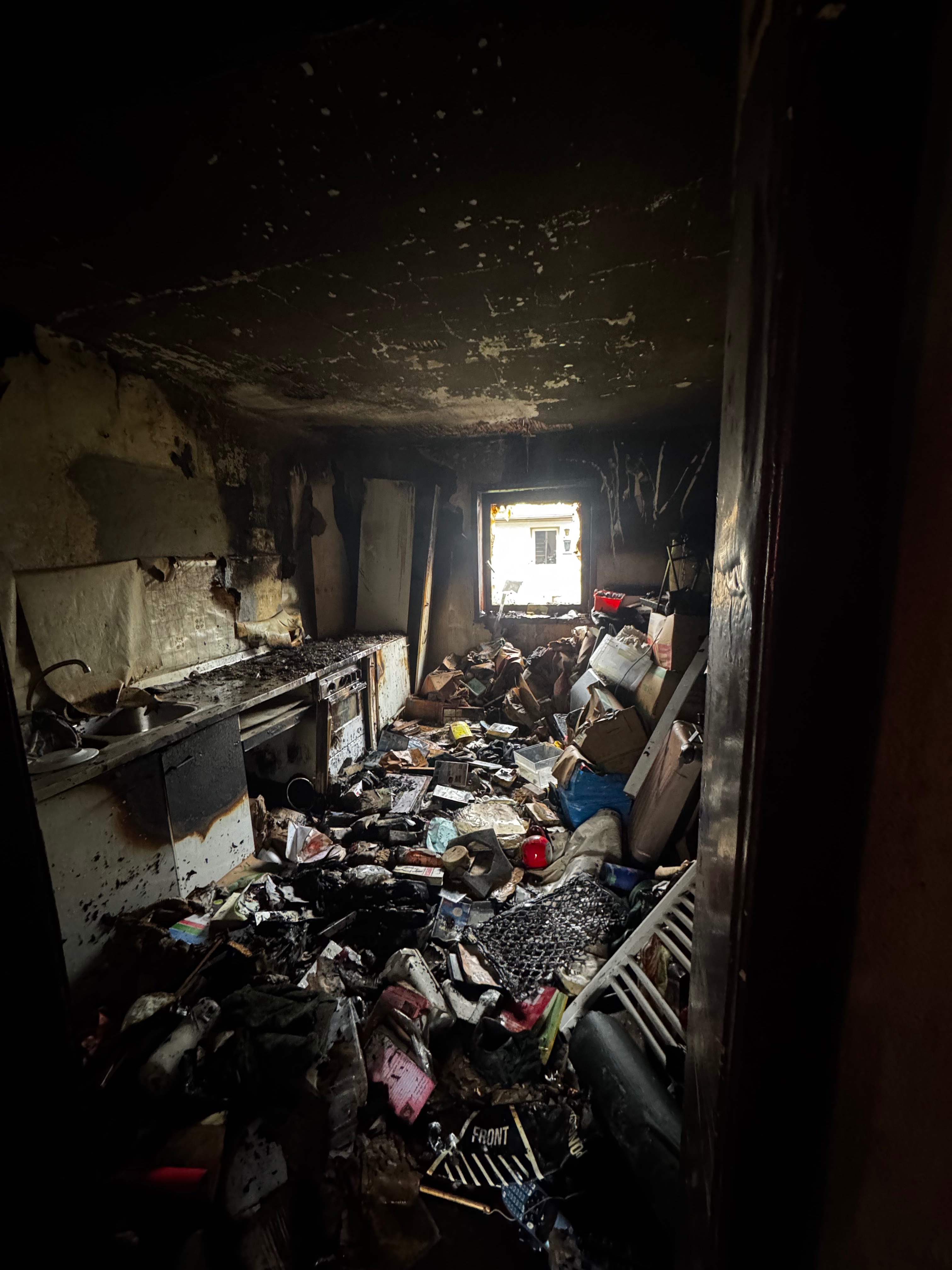 Brand zerstört Lebensgrundlage einer Familie aus Kaufbeuren campaign photo, 7 of 8