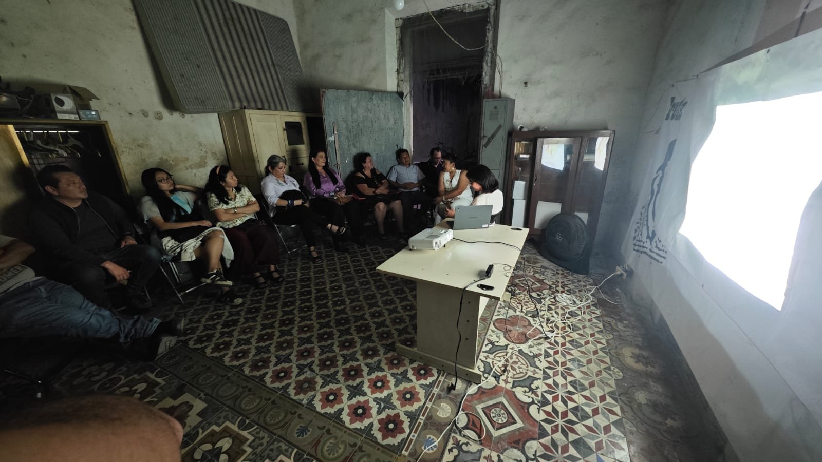 Help Restore the Efraín Community Center campaign photo, 2 of 8