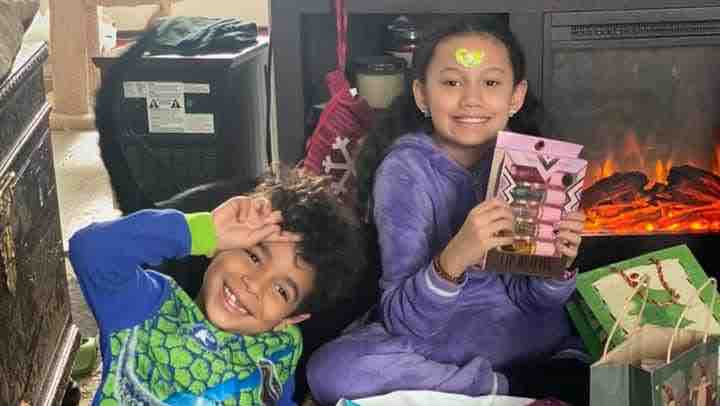 7 days to move: Daughter &Grandkids photo